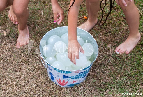 juegos con globos de agua
